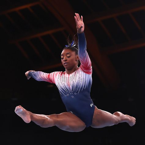 Simone Biles Instagram, Simon Biles, Gymnastics Quotes, Gym Goals, Gymnastics Photos, Summer Olympic Games, Usa Gymnastics, Olympic Gymnastics, Sport Gymnastics