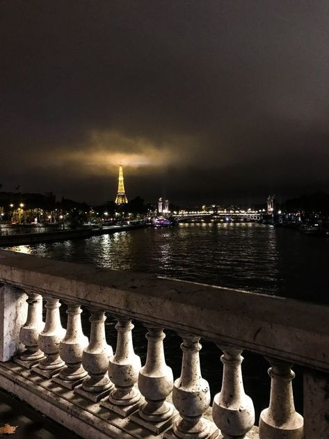 Paris Vibes Night, Pairs At Night, Paris Night Out, Night Paris Aesthetic, Paris At Night Aesthetic, Paris Night Aesthetic, Paris Aesthetic Night, Europe Night, Paris Vibe