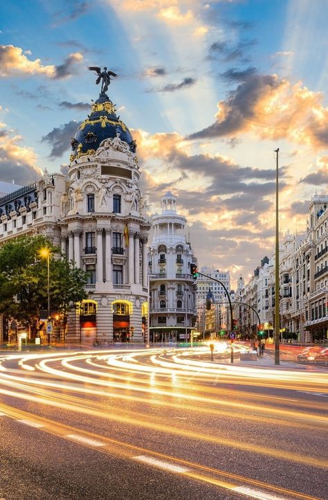 Madrid Spain Wallpaper, Madrid City Aesthetic, Madrid City Wallpaper, Madrid Spain Aesthetic Wallpaper, Espana Aesthetic, Spain Background, Madrid Spain Photography, Madrid Spain Aesthetic, Spain Wallpaper