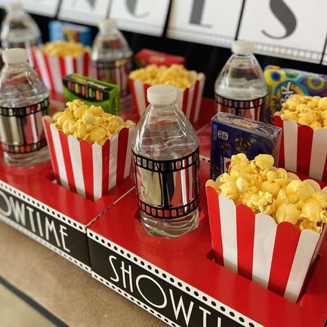 Classroom Movie Party, Movie Night Candy Display, Movie Theater Party Ideas, Cinema Party Ideas, Theatre Birthday Party, Movie Night School, Kids Movie Party, Movie Theatre Birthday Party, Movie Night Party Decorations