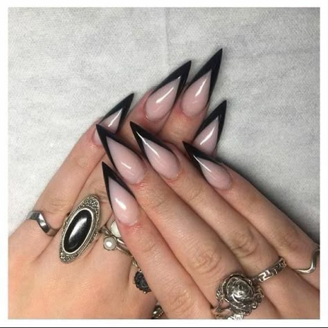 Witch Nails Acrylic Long, Halloween Black Tip Nails, Goth Acrylic Nails Simple, Black Acrylic Nail Designs Stilettos, Cute Nail Designs Stilettos, Black Stilleto French Tip Nails, Goth Nails French Tip, Black Sharp Nails Design, Black French Tip Stilleto