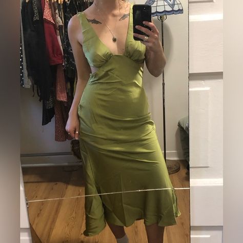 Green satin midi dress Green Satin Midi Dress, Dresses Green, Shein Dress, Shein Dresses, Plunge Neckline, Satin Midi Dress, Green Satin, Plunging Neckline, Tie Back