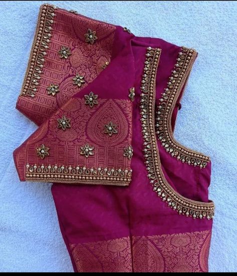 Simple Hand Embroidery Blouse Design, Aari Work Back Neck Designs, Pink Aari Work Blouse, Simple Ariwork Blouse, Aariwork Designs, Aariwork Blouse Designs, Low Neck Blouse Designs, Aari Work Blouse Wedding, Simple Aari Work Blouse Design