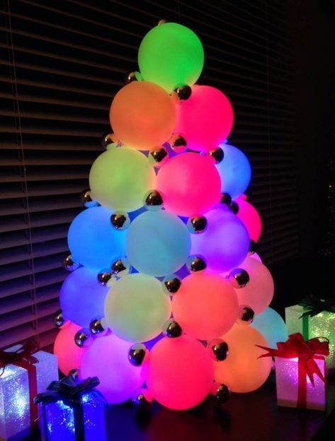 Black Light Party, Disco Christmas, Neon Christmas, Lighted Centerpieces, Glow In The Dark Party, Blacklight Party, Glow Birthday, Light Party, Tree Centerpieces