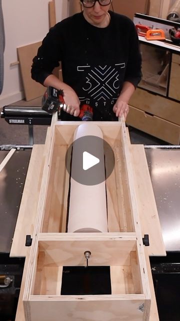 13K likes, 210 comments - 3x3custom op May 17, 2024: "Making the table legs round! This table saw lathe jig looks crazy, and maybe it is… but it makes perfectly consistent round table legs in...". Wood Turning On Table Saw, Making Table Legs Wood, Round Table Legs, Table Saw Extension, Routing Table, Homemade Lathe, Woodworking Jig Plans, Diy Table Legs, Diy Lathe