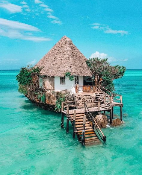 Coolest Houses, Rock Restaurant, Beach Lodge, Zanzibar Travel, Zanzibar Beaches, Different Types Of Houses, Tropical Places, Nature Scene Tattoo, Zanzibar Tanzania