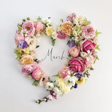 Hello March | Spring | atelierjuno Flower Months, Neuer Monat, Bohemian Decor Inspiration, Basket Centerpieces, Hello March, Hello December, Easter Flowers, Month Flowers, Months Of The Year