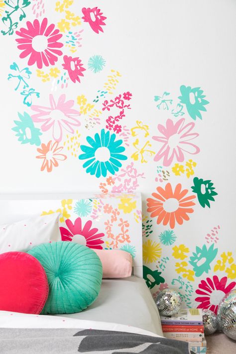 diy floral headboard... Cricut Wall Decals, Diy Fabric Coasters, Diy Wood Coasters, Clay Crafts Easy, Wall Art Ideas Diy, Floral Headboard, Decoupage Coasters, Craft At Home, Joy Cho