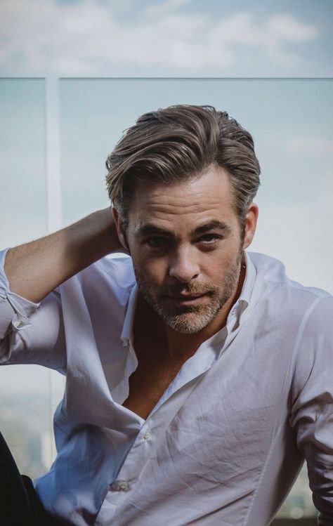 #chrispine - Twitter Search / Twitter Chris Pine Eyes, Cris Pine, Steve Trevor, James Marsden, Men Haircut Styles, Karl Urban, Celebrity Guys, Chris Pine, Chris Pratt