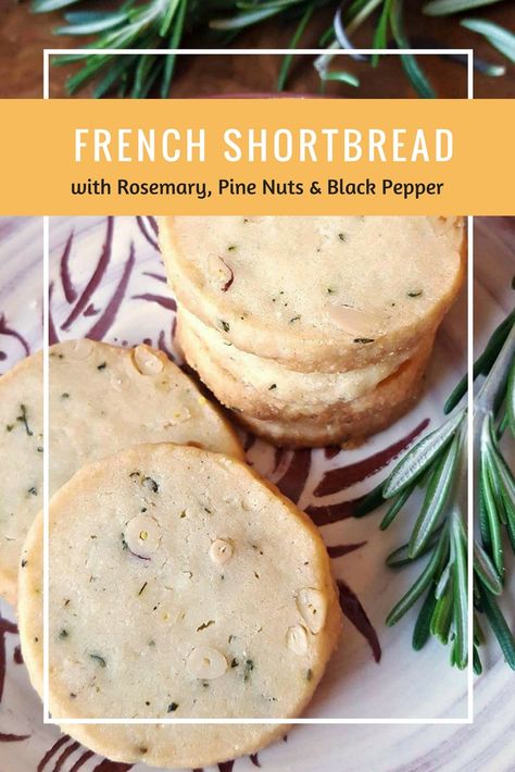 Savory Cookies, Sable Cookies, Pine Nut Recipes, Savoury Crackers, French Cookies, French Baking, Savoury Biscuits, Shortbread Recipes, Pine Nut