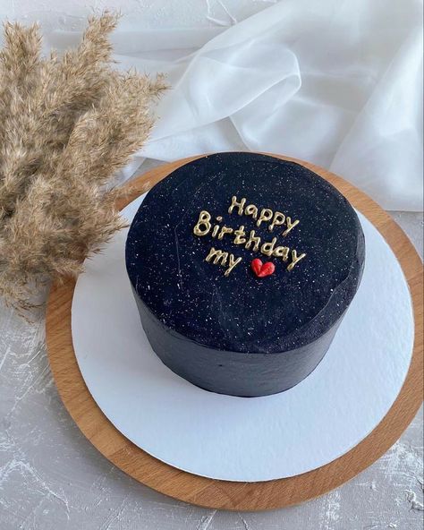 Birthday Cake Ideas Boyfriend, Simple Cake For Boyfriend, Mini Cake For Mens Birthday, Boyfriend's Birthday Cake, Boyfriend’s Birthday Cake, Happy Birthday Cake Boyfriend, Simple Birthday Cake Men, Mini Cake Birthday Men, Cute Cake For Boyfriend