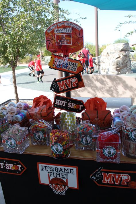 Sports Themed Candy Table, Sports Candy Table, Basketball Party Concession Stand, Basketball Candy Table, Basketball Dessert Table, Basketball Decorations Party, Basketball Theme Birthday Party, Basketball Snacks, 18th Bday Ideas