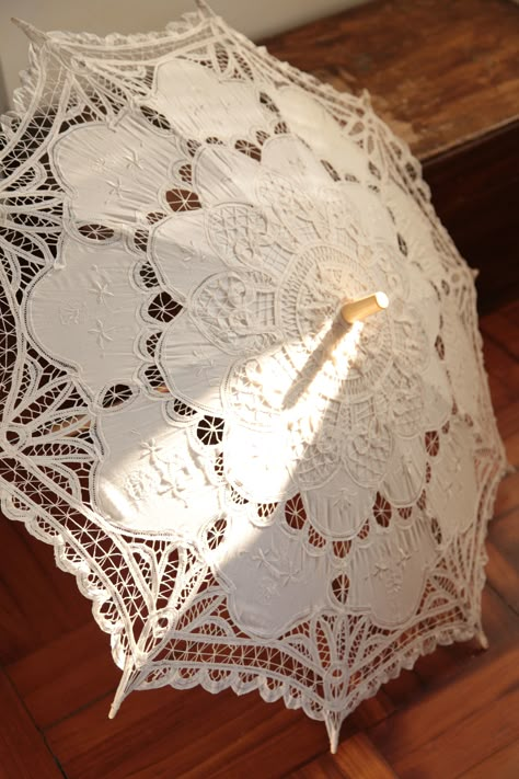 Vintage Lace parasol, cream and off white thick lace.  http://www.laceyk.com/product/lace-parasol/ White Lace Umbrella, Lace Parasol Diy, Parasol Aesthetic, Aesthetic Umbrella, Victorian Umbrella, Victorian Parasol, White Parasol, Vintage Parasol, Fancy Umbrella