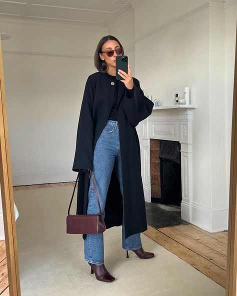 8 Classic 90s Trends that Everyone Will Be Wearing in 2024 | Who What Wear UK City Chic Aesthetic, Trouser Outfit Casual, Formal Winter Outfits, Straight Jeans Outfit, Straight Leg Jeans Outfits, Madrid Fashion, 2024 Aesthetic, 90s Trends, Heels Outfits