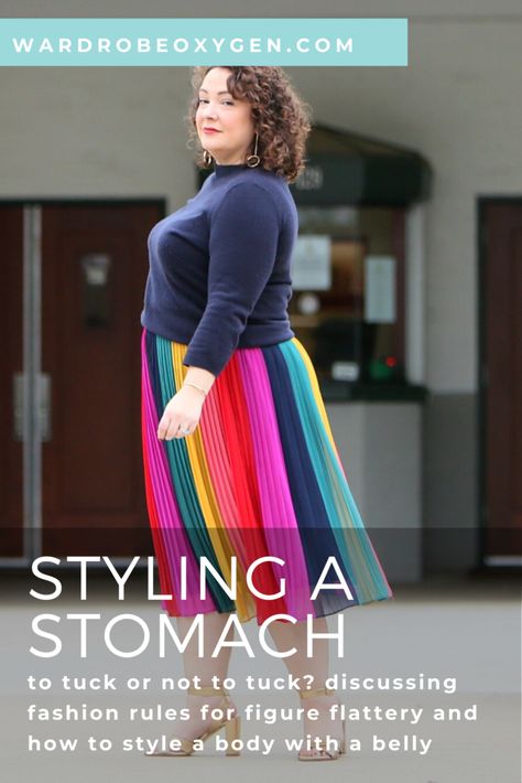 tips for styling a belly and if and how to tuck in tops when you have a stomach Apple Shape Outfits, Flattering Outfits, Look Plus Size, Curvy Fashionista, Uniform Fashion, Plus Size Summer, Plus Size Fashion For Women, Plus Size Skirts, Straight Skirt