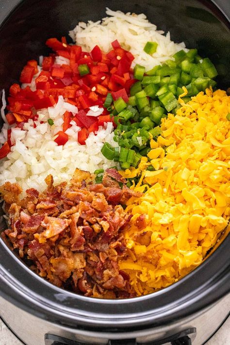 Crockpot Breakfast Casserole - Jessica Gavin Egg Casserole In Crockpot, Crockpot Egg Bake Overnight, Crock Pot Egg Bake, Crockpot Egg Bake, Eggs Crockpot, Eggs In Crockpot, Overnight Crockpot Breakfast, Crockpot Casserole Recipes, Crockpot Potluck