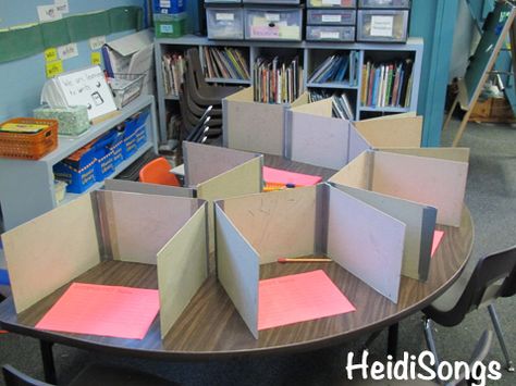 Home made privacy dividers are helpful whenever a child needs to be shielded from distractions while working or testing. Behaviour Management Ideas, Kids Homework Room, 21st Century Learning Spaces, Organizing Classroom, Homework Room, Kids Homework, School Testing, Sneeze Guard, First Day Of School Activities