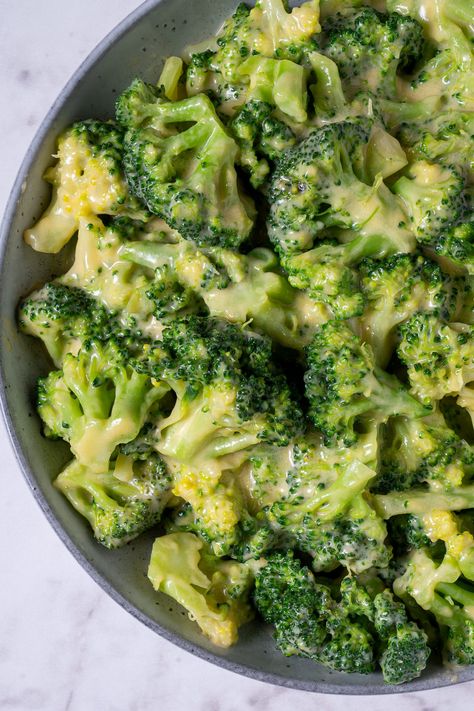 Steamed Vegetables Aesthetic, Cheesey Broccoli, Cheesy Broccoli Recipe, Sides Veggies, Crock Pot Baked Potatoes, Broccoli Side Dish, Stew Soup, Friend Aesthetic, Spring Veggies