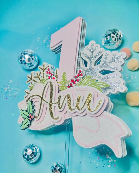 A ONEderland theme cake topper, perfect for a birthday during the holidays ❄️☃️❄️ Foam tape: @fancifulchaos Photo paper: @koalagp_paper Glue: @bearlyarts Glitter paper: @ashleeyfalco #onederland #onederlandparty #onederlandtheme #onederlandcaketopper #onederlandcake #caketopper #caketoppers #christmascaketopper #winterrwonderland #firstbirthday #firstbirthdaydecor #firstbirthdaywinterwonderland #shoplocalscv #scvlife #scvshops #holidayshoppingscv #santaclaritavalley #scvevents #scvloc... First Birthday Winter, Christmas Cake Topper, Paper Glue, Theme Cake, Glitter Paper, Themed Cakes, Cake Topper, Cake Toppers, Glue