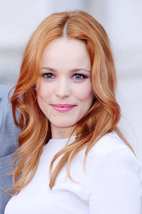 Best New Hair Colors for Spring - Spring Hair Shades - ELLE Strawberry Blonde Hair Color, Makeup Tip, Spring Hair Color, Strawberry Blonde Hair, Midlength Haircuts, Rachel Mcadams, Hair Color Highlights, Spring Hairstyles, Red Hair Color