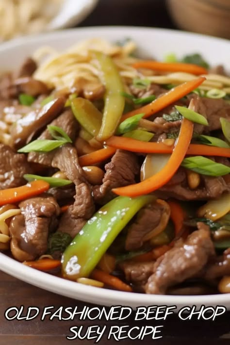 Bring the flavors of your grandmother's kitchen into your home with this easy-to-follow old-fashioned beef chop suey recipe. Learn how to recreate this Chinese specialty dish with these simple steps. Chop Sewy Recipe, Beef Chop Suey Recipe, Chop Suey Recipe Chinese, Breakfast Pic, Chopsuey Recipe, Chop Suey Recipe, American Chop Suey, Beef Chops, Recipe With Ground Beef