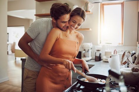 Happy loving and cooking couple bonding ... | Premium Photo #Freepik #photo #husband #couple-cooking #wife #couple-eating Boyfriend And Girlfriend Hugging, Marriage Quizzes, Couple Embracing, Romantic Boyfriend, Intimate Questions, Preparing For Marriage, Boyfriend And Girlfriend, Love Your Wife, Relationship Lessons