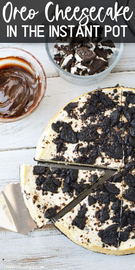 Instant Pot Oreo Cheesecake is the ultimate cheesecake. This cookies and cream cheesecake features Oreo cookies in the crust, mixed in with the filling and topped off again with crumbles. What is not to love? Cheesecake Instant Pot, Cheesecake With Oreo Crust, Pressure Cooker Cheesecake, Ultimate Cheesecake, Oreo Crust Cheesecake, Oreo Cheesecake Cookies, Oreo Cheesecake Recipes, Cookies And Cream Cheesecake, Pot Cookies