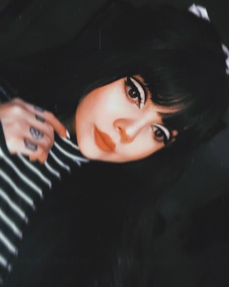 #60smodgoth #1960s #60sfashion #60smakeup #60sgoth 60s Mod Goth, 60s Goth Aesthetic, 1960s Goth Fashion, 60s Goth Makeup, 60s Goth Fashion, 1960s Eyeliner, Biker Chick Makeup, 60's Aesthetic, Pinup Style Clothing