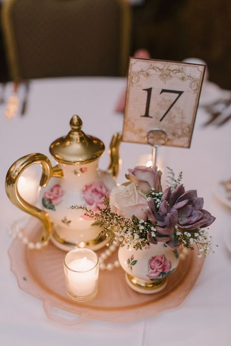 Affordable Wedding Centerpieces, Vintage Wedding Centerpieces, Tea Party Bridal, Tea Party Theme, Tea Party Wedding, Bridal Tea, Tea Party Bridal Shower, Bridal Shower Tea, Tea Party Ideas