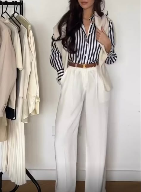 Creamy Outfit, Wide Leg Pant Outfit, Piece Dressing, Old Money Outfit Ideas, Outfit Old Money, Classy Wardrobe, Simple Casual Outfits, London Outfit, Old Money Outfits