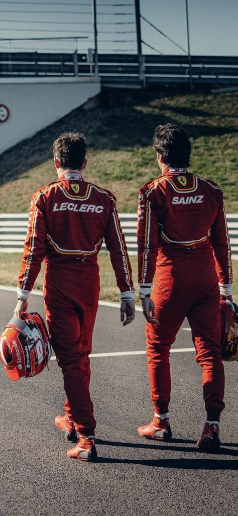 Ferrari Drivers Wallpaper, I Love F1 Pfp, Charles Carlos Wallpaper, Leclerc And Sainz F1 Wallpaper, Charles Leclerc Soccer, Formula One Fashion, Sainz And Leclerc Wallpaper, F1 Team Principal Aesthetic, F1 Asthetic Picture