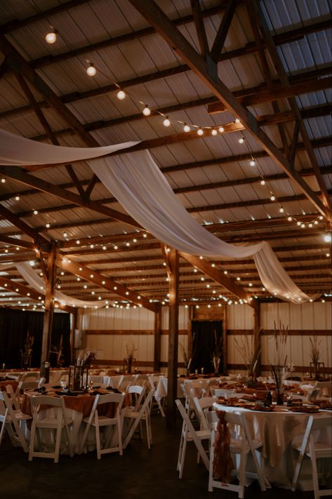 Light Pink Western Wedding, Riding Arena Wedding, Morton Building Wedding Reception, Boho Prom Decorations, Country Wedding Set Up, Western Indoor Wedding, Boathouse Wedding Decor, Wedding In Shed, Rustic Wedding Venue Decor