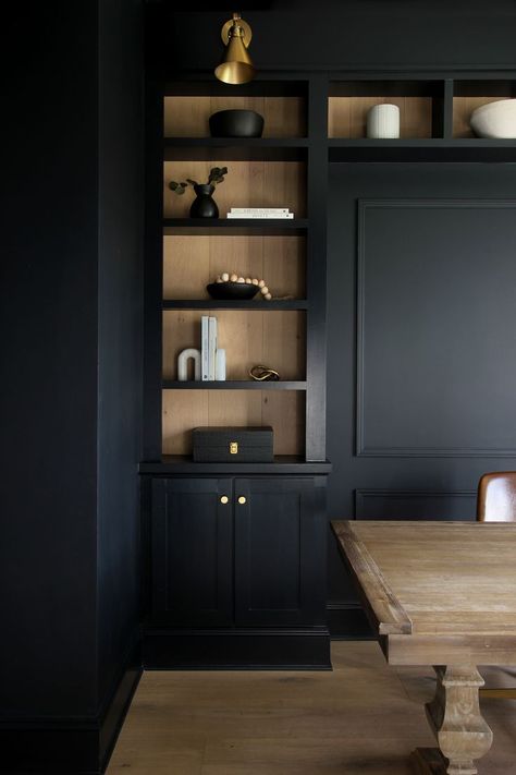 Built In Shelves Study Room, Built In Shelf Wall, Small Home Office With Bookshelves, Build Built In Bookcase, Built In Wall Of Cabinets, Black Office Built Ins With Desk, Black Office Bookshelves, Office With Black Built Ins, Bookshelves Modern Design