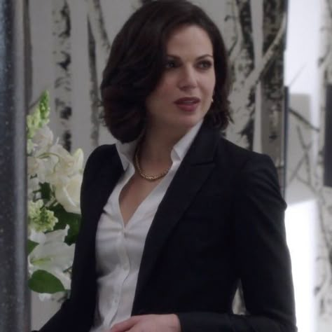 Regina Mills Outfits, Regina Outfits, Ouat Regina, Regina Ouat, Regina Evil Queen, Regina Mills Evil Queen, Evil Queen Regina, Once Up A Time, Lana Parilla