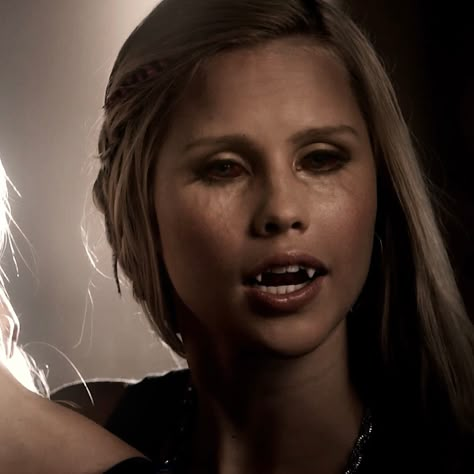 Multi Fandom Pfp, The Originals Rebekah, Vampire Diaries Rebekah, Vampire Face, The Mikaelsons, Katerina Petrova, Rebekah Mikaelson, Tvd Dr, The Vampire Diaries 3