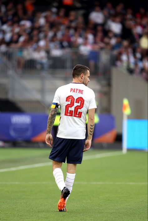 Soccer Aid, One Direction Images, Band Jokes, Liam Payne, Soccer Field, Getty Images, Sports Jersey, Soccer, On Twitter