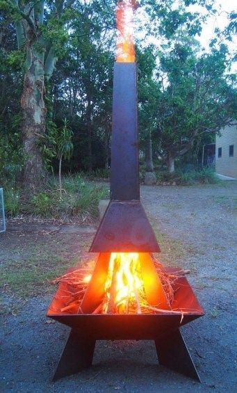 Make A Fire Pit, Diy Fire Pit Ideas, Outside Fire Pits, Outdoor Fire Pit Designs, Metal Fire Pit, Cool Fire Pits, Cool Fire, Steel Fire Pit, Welding Ideas