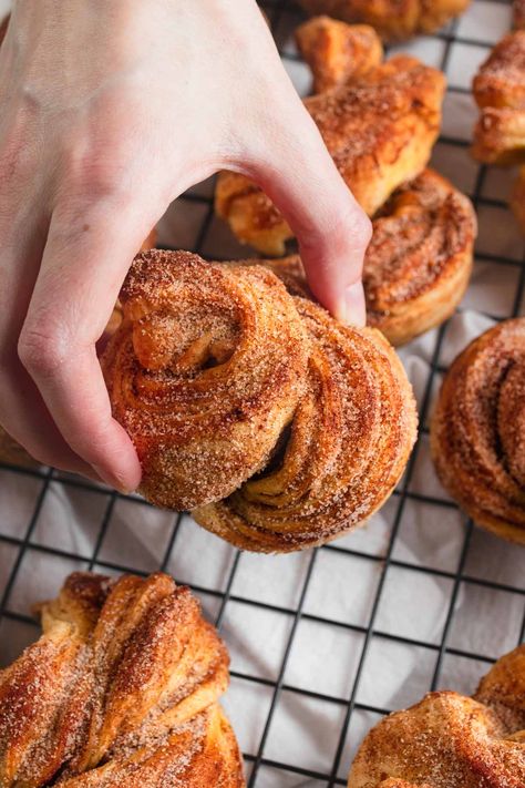 Cinnamon Sugar Puff Pastry Knots - Two Market Girls Rough Puff Pastry Desserts, Puff Pastry Morning Buns, Puff Pastry Cinnamon Knots, Cinnamon Sugar Puff Pastry Twists, Cinnamon Puff Pastry Recipes, Puff Pastry Cinnamon Twists, Vegan Puff Pastry Recipes, Cinnamon Roll Knots, Puff Pastry Breakfast Recipes