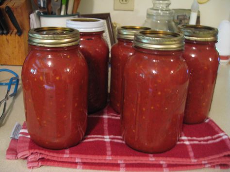 Low Sodium Spaghetti, Canning Strawberry Jam, Low Sodium Pasta Sauce, Low Sodium Spaghetti Sauce, Low Sodium Foods, Garden Canning, South Your Mouth, Canned Spaghetti Sauce, Sodium Foods