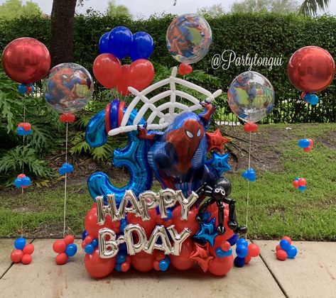 Superhero Balloon Bouquet, Spider Man Balloon Bouquet, Spiderman Balloon Bouquet, Spider Man Balloon Ideas, Spider Man Balloon Garland, Birthday Party Decorations Balloons, Spiderman Balloon, Spiderman Birthday Party Decorations, Spiderman Decorations