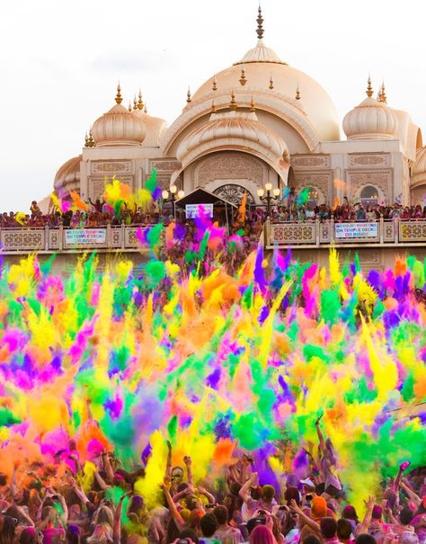 Indian Color Festival, Holi Festival India, Happy Holi Picture, Holi Pictures, Festival Of Colours, Birth Colors, Holi Festival Of Colours, Holi Photo, Festival Of Colors