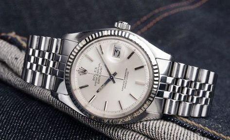 The Top Five Vintage Rolex Watches of All Time Vintage Rolex Watches, Rolex Date Just, Sparkling Wine Glasses, Ulysse Nardin Watches, Marble Ring, Rolex Vintage, Buy Rolex, Rolex Explorer Ii, Rolex Date