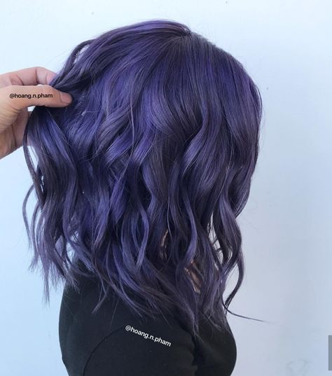 Short Indigo Hair, Navy Purple Hair, Hair Color Ideas Fun Colors, Cool Toned Purple Hair, Indigo Purple Hair, Dark Blue Purple Hair, Dark Indigo Hair, Dark Blue And Purple Hair, Indigo Hair Color