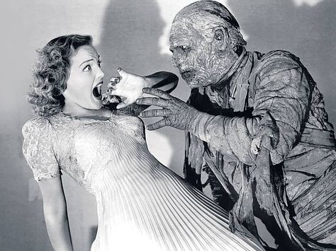 Elyse Knox: Actress who became queen of 1940s B-movies Classic Monster Movies, Universal Horror, Lon Chaney Jr, Lon Chaney, Creature From The Black Lagoon, Monster Movies, Famous Monsters, Horror Monsters, Retro Horror