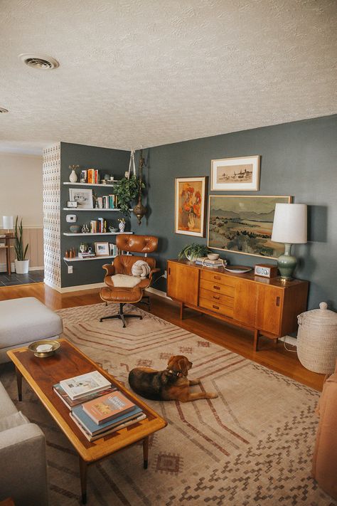 New Revival Rug In The Living Room - Dream Green DIY Mid Century Modern Living Room Green Sofa, Boho Mid Century Modern Living Room, Cozy Mid Century Modern Living Room, Mcm Living Room, Mid Century Modern Couch, Camp Brand, Mid Century Ranch, Record Cabinet, Green Diy