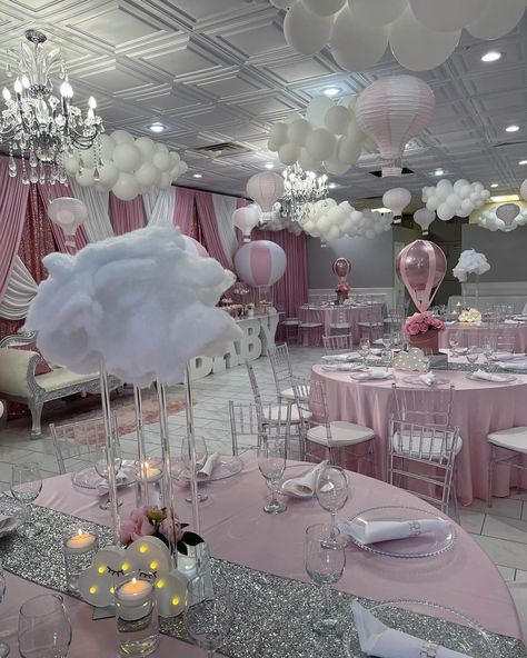 Angel Baby Shower, Luxury Baby Shower, Baby Shower Princess Theme, Gender Reveal Baby Shower Themes, Winter Baby Shower Themes, Boy Baby Shower Centerpieces, Girl Shower Themes, Baby Shower Pictures, Classy Baby Shower