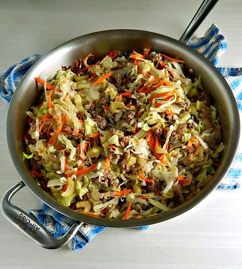 Unstuffed Egg Roll Skillet Dinner - Frugal Hausfrau Egg Roll Casserole Recipe, Egg Roll Casserole, Egg Roll Skillet, Deconstructed Egg Roll, Chinese Egg Rolls, Egg Roll Recipe, Egg Roll Filling, Easy Skillet Dinner, Pork Egg Rolls