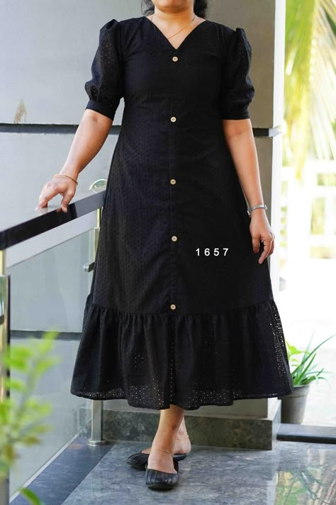 Simple Kurtis, Dress Designs For Stitching, Simple Frock, Kurtis Designs, Simple Frock Design, Long Frock Designs, New Kurti Designs, Kurta Patterns, Frock Designs