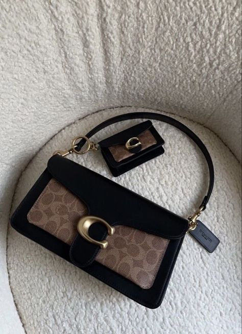 Purses And Handbags Aesthetic, Tas Coach, Coach Tabby, My Style Bags, Luxury Bags Collection, Handbag Essentials, Hot Bags, Girly Bags, Luxury Purses