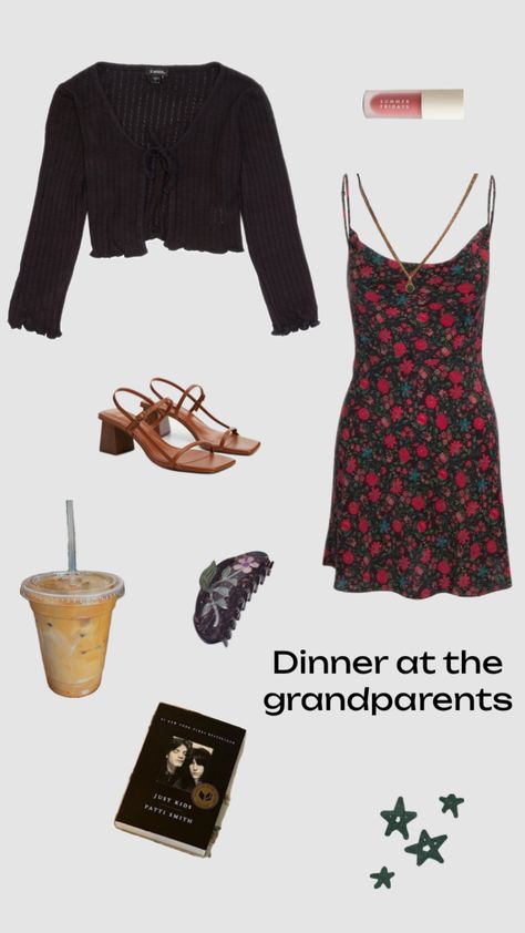 Modern Rory Gilmore summer outfit Rory Gilmore Summer, School Outfits Aesthetic, Rory Gilmore Style, Turtleneck White, Gilmore Girls Outfits, White Nike Shoes, Shorts Skirt, Patti Smith, Glo Up